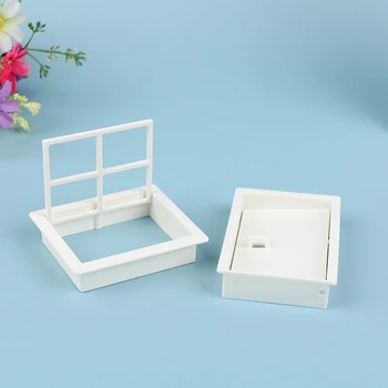 1PC Ustvarjalno Novo Belo Mini Lepe Lutke Miniaturni Plastična Okna in Vrata hiše, Pohištvo, Dodatki za Dekoracijo Modela Igrače
