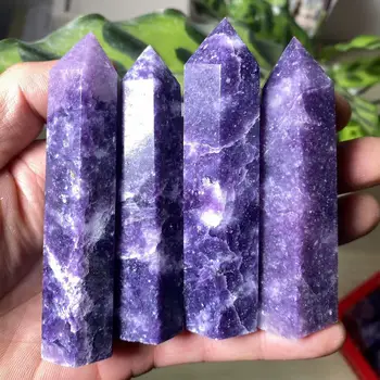 Čudovito naravno vijolično mica kristalno stolpi z naravnimi crystal Reiki healing točk