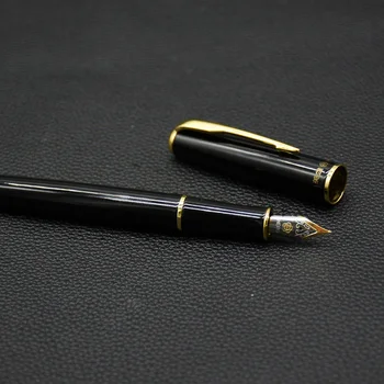 1Pcs Junak 5020 Poslovno darilo kovinsko črno zlato /mat črna študent nalivno pero za pisanje s črnilom pero