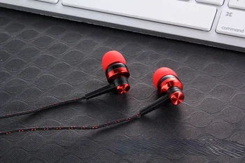 1Pcs Hot Visoke Kakovosti Žične Stereo Slušalke za V Uho 3,5 mm Najlon Vezavi Kabel, Slušalke Slušalke Z Mikrofonom Za Prenosnik