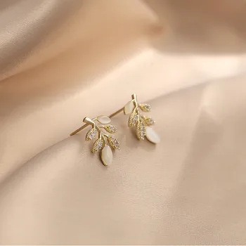 2020 Novo pogodbo sijoče kovine listi Ženske modni Uhani majhno sladko fine kristalno Stud Nakit uhani